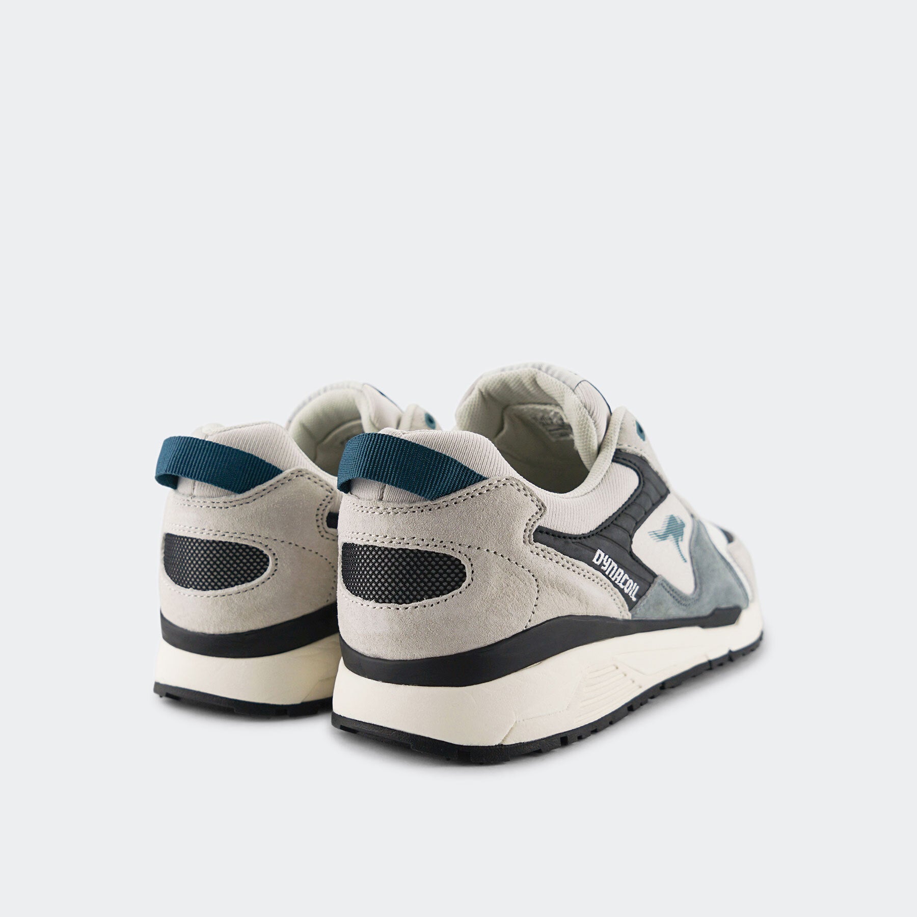 #color_ultimate-grey-dk-sea