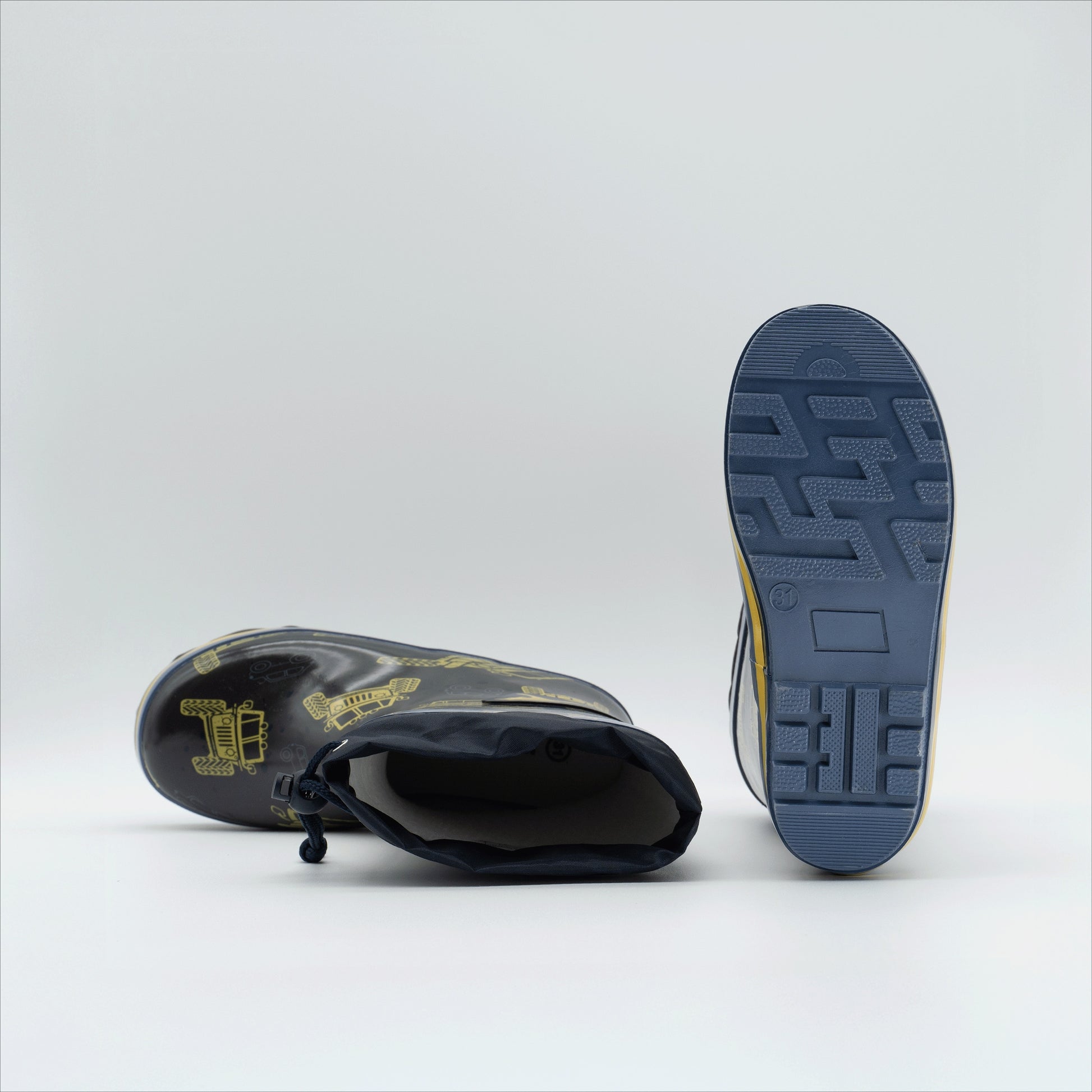 #color_dk-navy-monstertruck