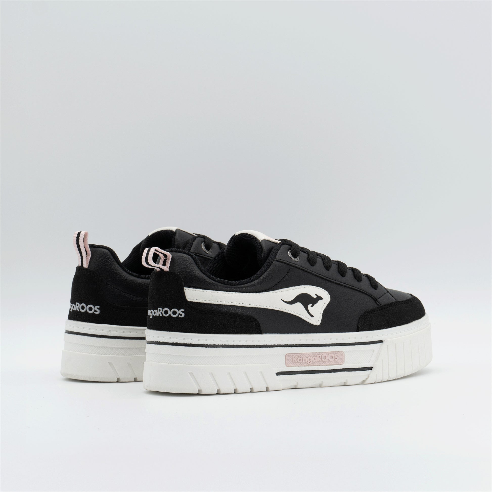 #color_jet-black-white