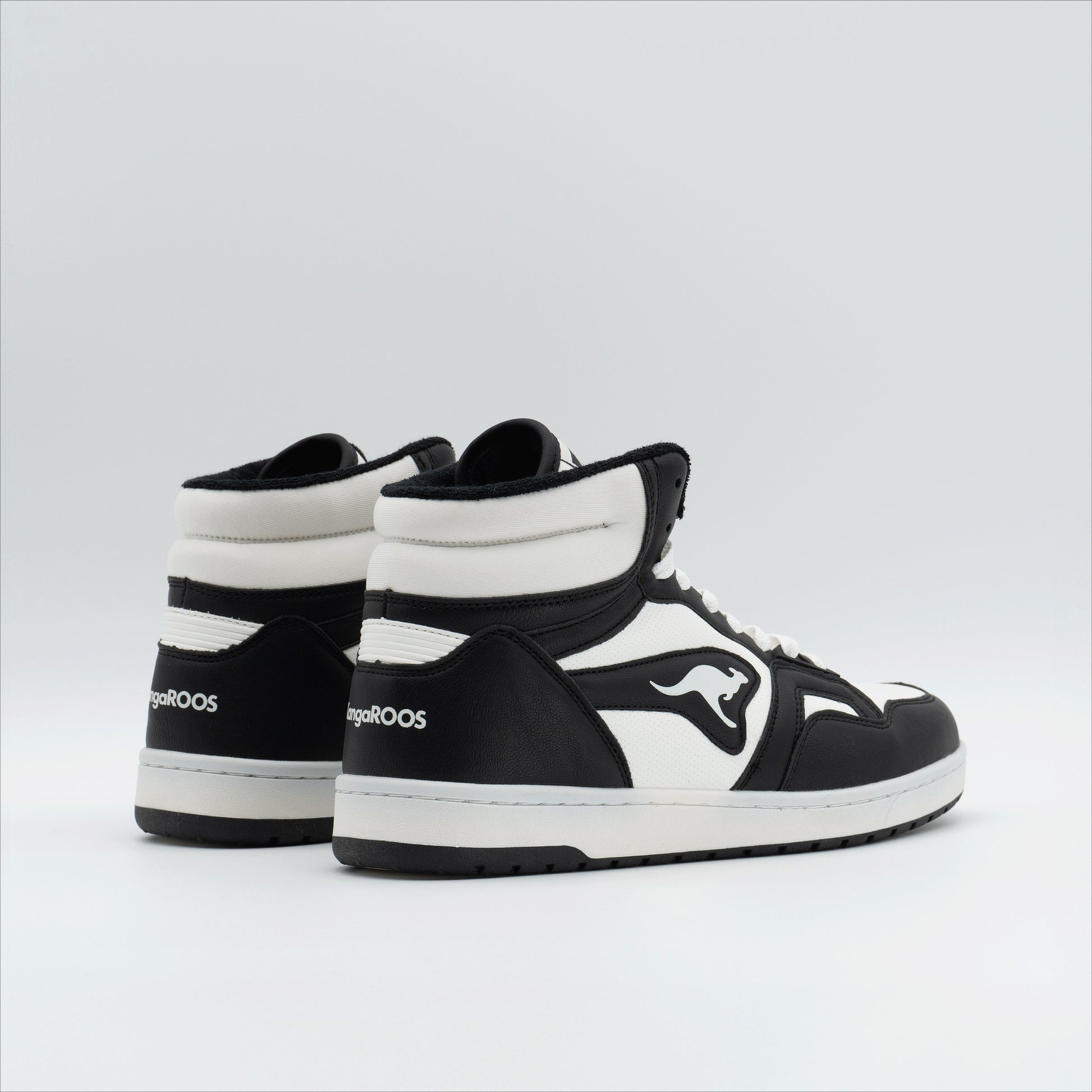 #color_jet-black-white