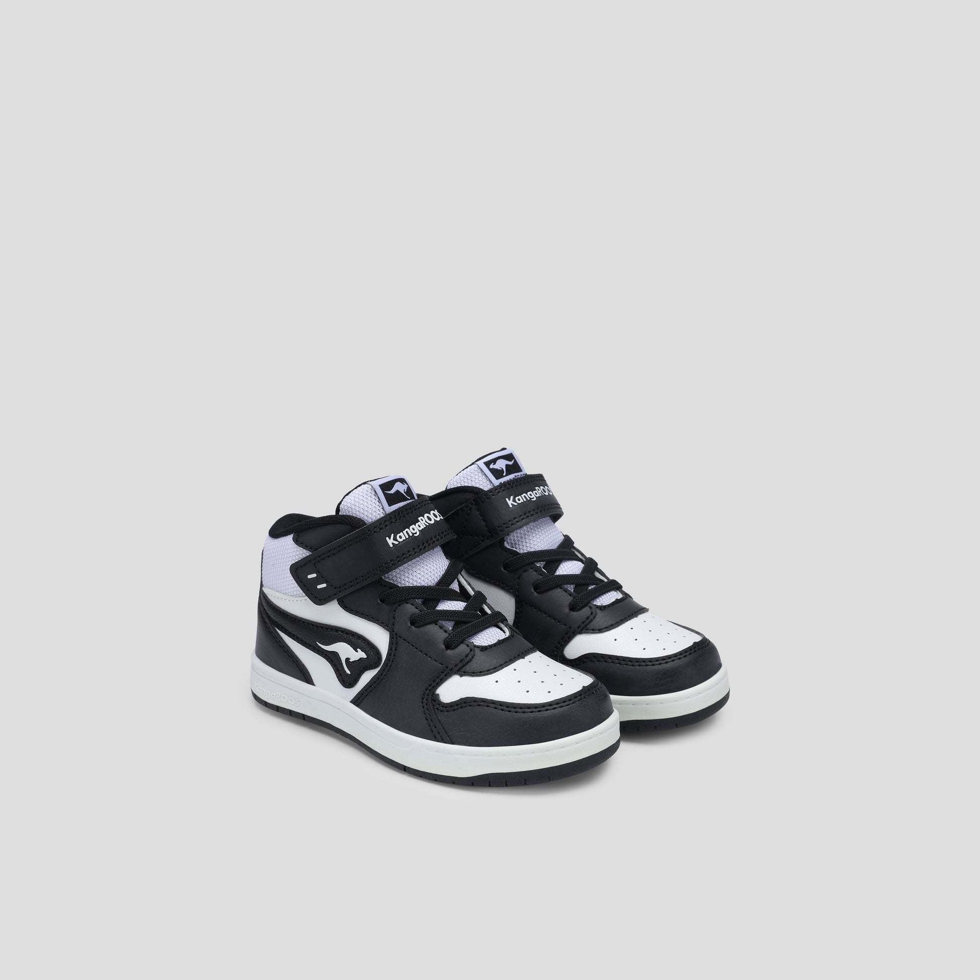 #color_jet-black-white