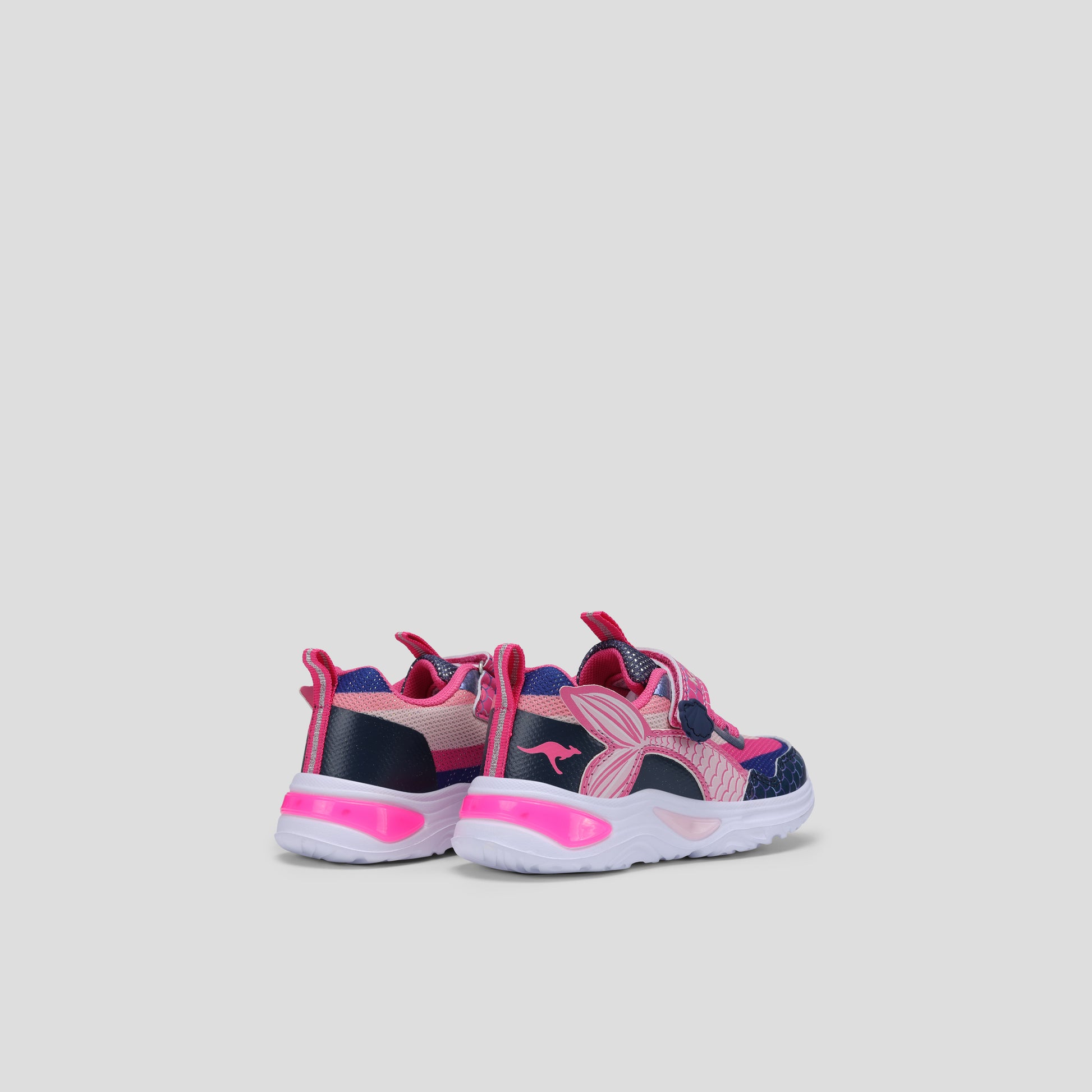 #color_dk-navy-daisy-pink
