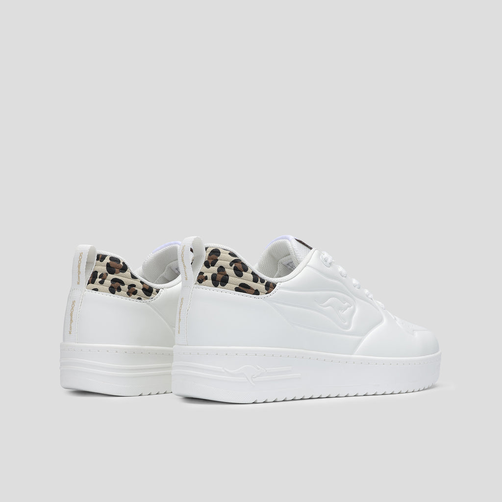 #color_white-leo