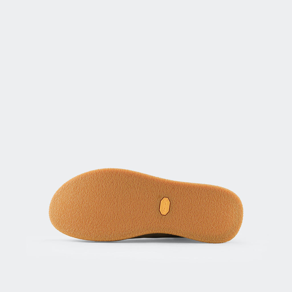 #color_taupe-oily-suede