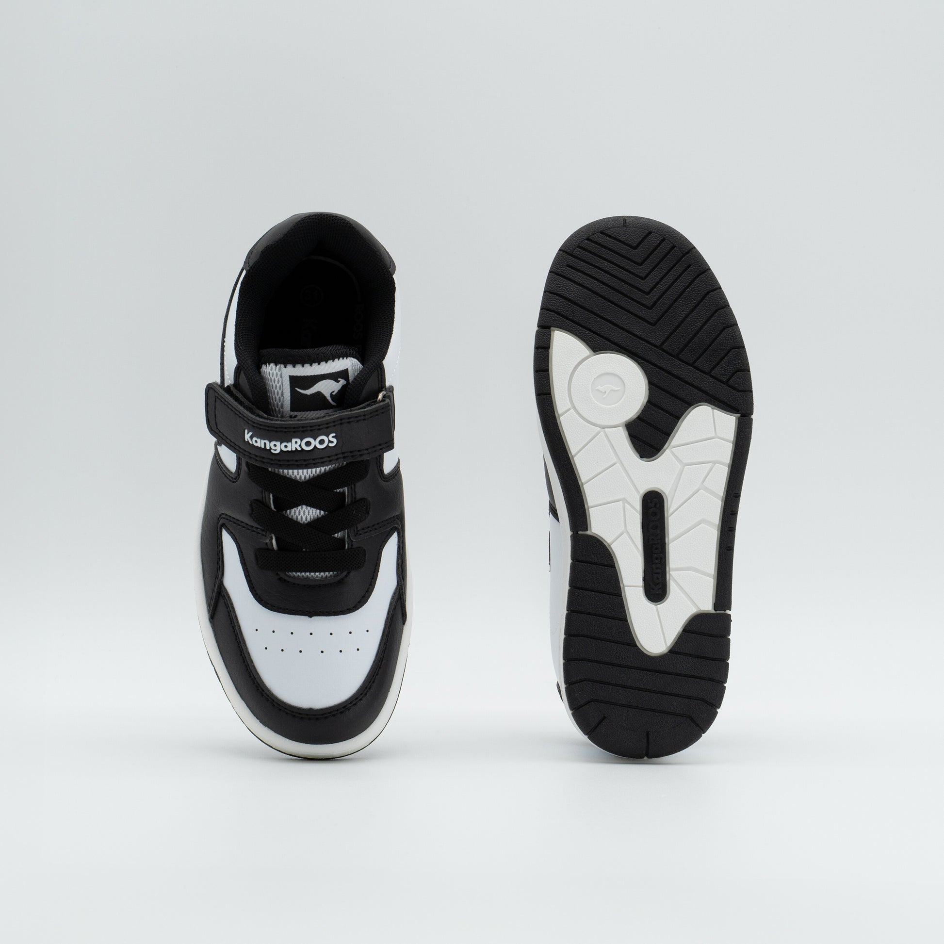 #color_jet-black-white