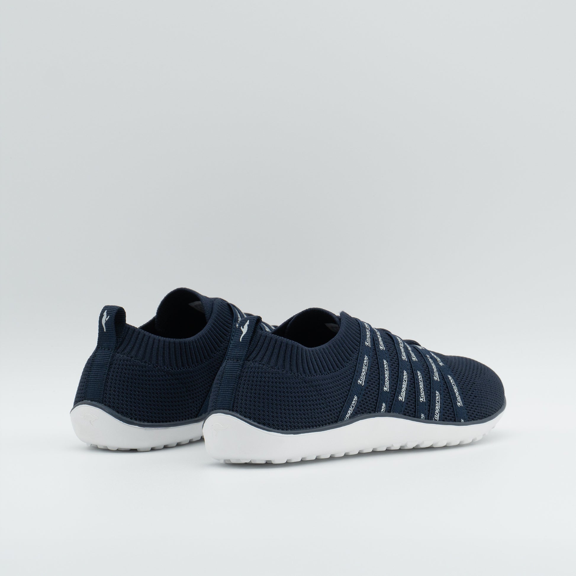 #color_dk-navy-white